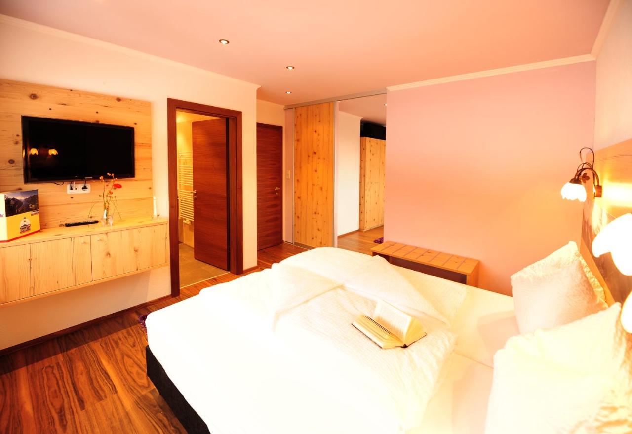 Hotel Gasthof Zum Schwanen Reutte Habitación foto
